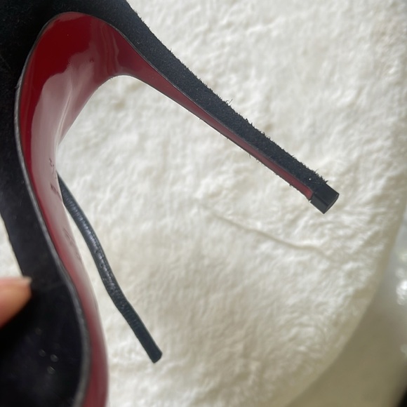 Christian Louboutin shoes special occasion shoes - Picture 3 of 9